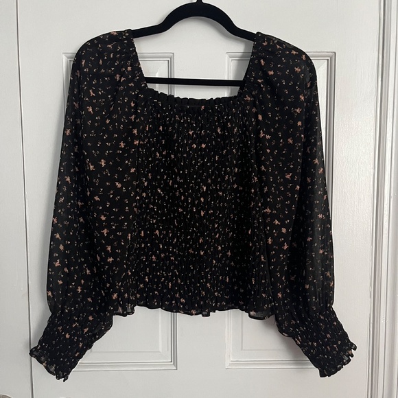 Madewell | (Re)sourced Georgette Lucie Bubble-Sleeve Smocked Top in Stem Scatter - Picture 2 of 8